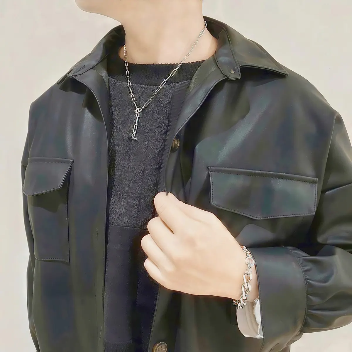 メンズに人気のクリップチェーン ネックレスチェーン購入の着用イメージ