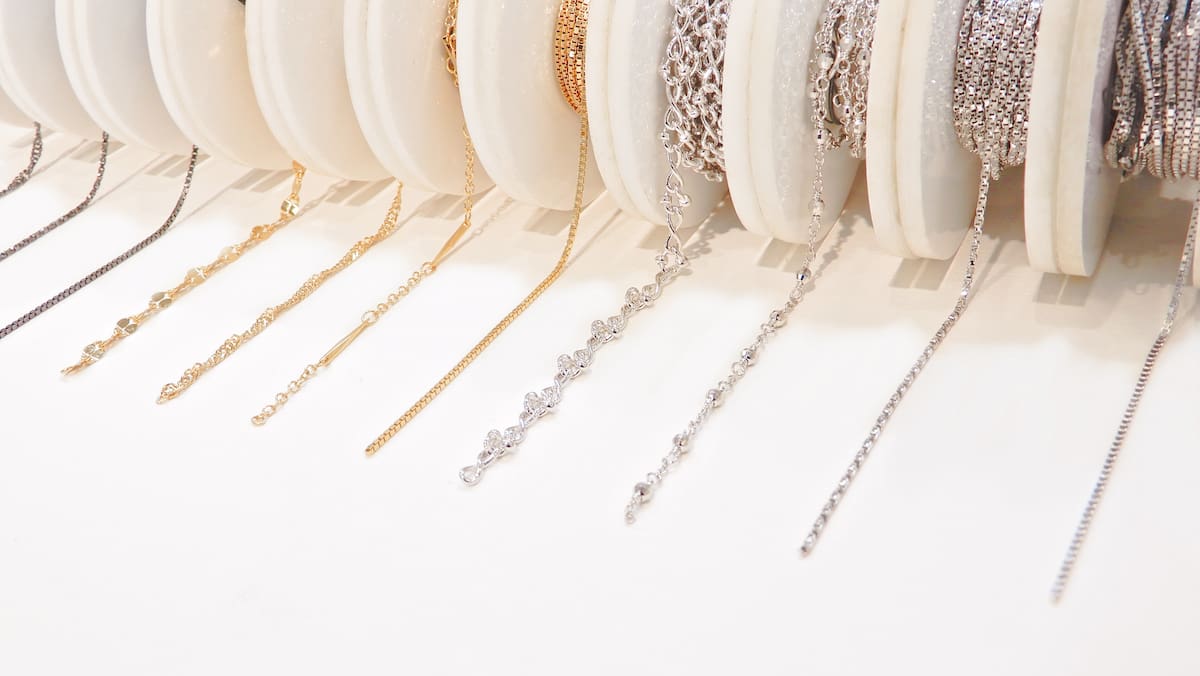 ネックレスチェーンの修理・切り売りのマリコ 取り扱いチェーンの種類一覧